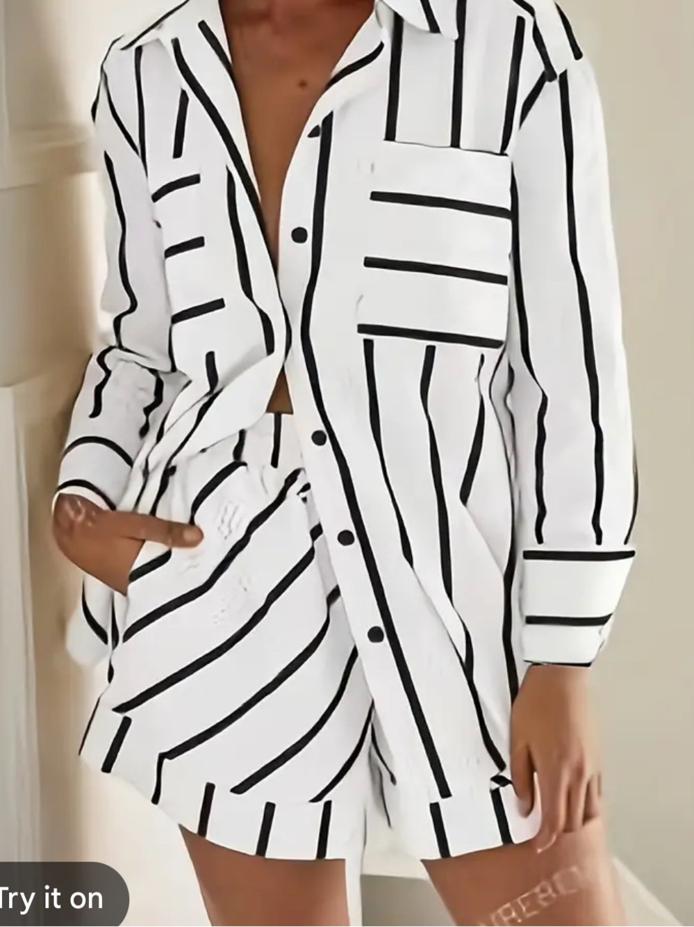 2-piece set button up collar long sleeved top & high waist shorts Black Stripes